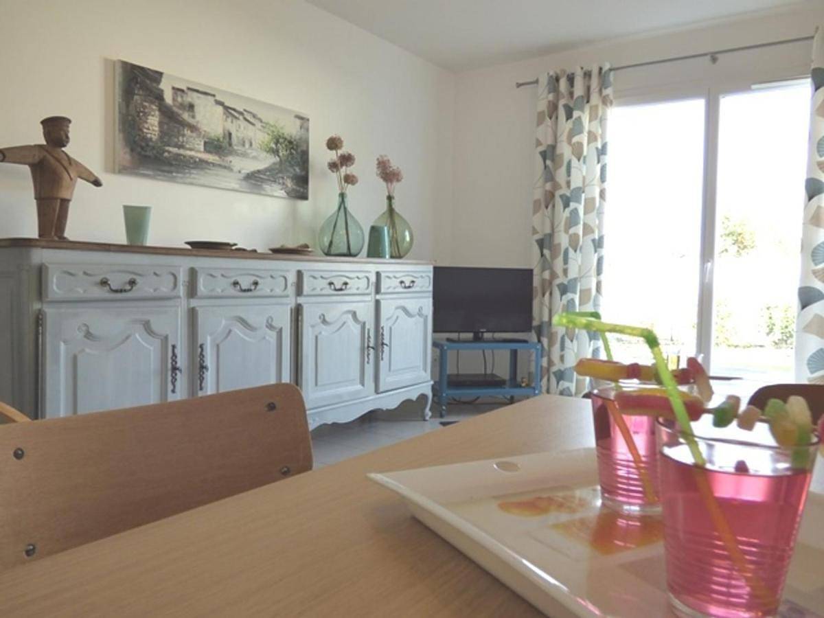 Holiday Home (6 Adults) in Marsilly, Région de La Rochelle