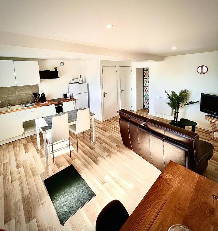 Gîte pour 2 personnes, avec vue dans Cuissai - 2