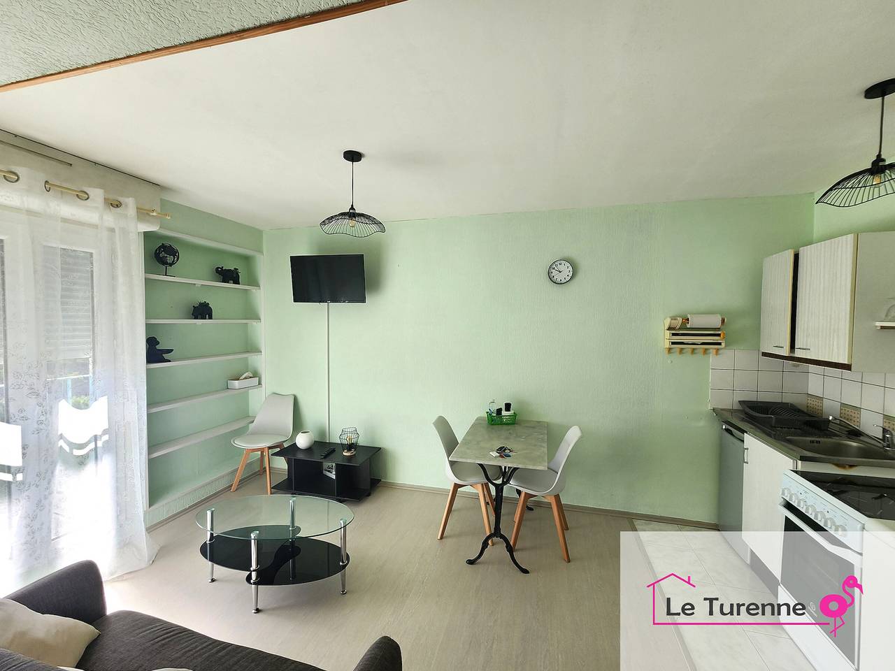 Apartamento entero, Estudio céntrico, parking, mascotas Ok in Luxeuil-les-Bains, Alto Saona