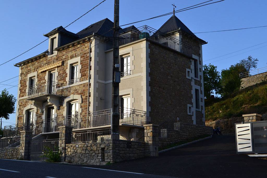 Maison sur la route de Laguiole in Espalion, Massif central