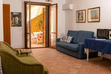 Gîte pour 3 personnes, avec terrasse et jardin à San Leone