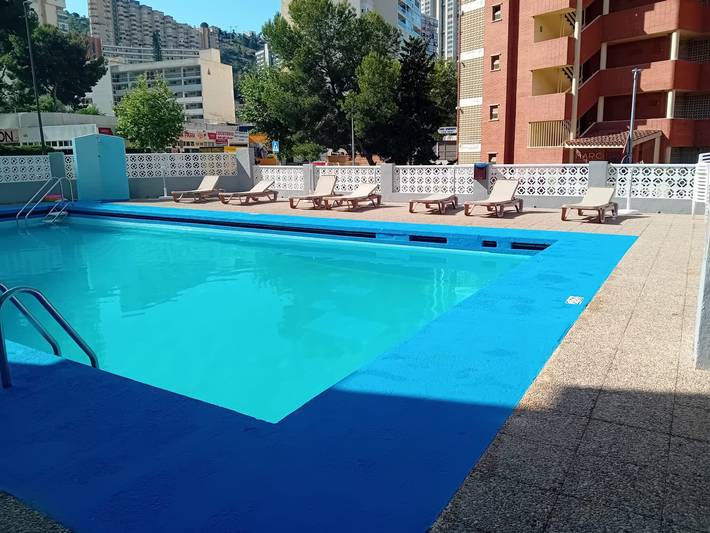 Holiday rental for 4 people, with pool and children pool, child-friendly in Benidorm