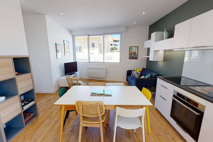 Location de vacances pour 6 personnes, avec jardin et terrasse à Biarritz - 2