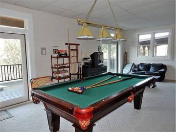 Log Cabin for 8 Guests in Rutherford County, Picture 4
