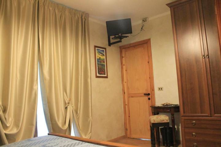 Gîte pour 2 personnes, avec vue et jardin à Cesana Torinese - 3