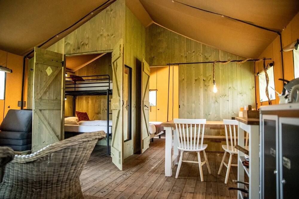 Erfgoed Bossem - Stoer Lodgetent Xl Hottub in Twente