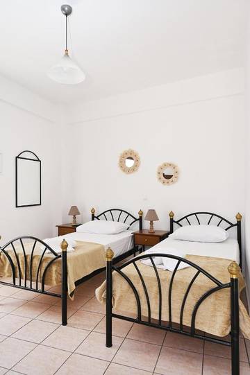 Maison d’hôte pour 2 personnes, avec balcon et vue dans Syros