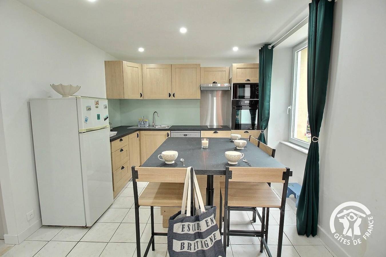 Sous le Noyer in Plouha, Côte de Goëlo