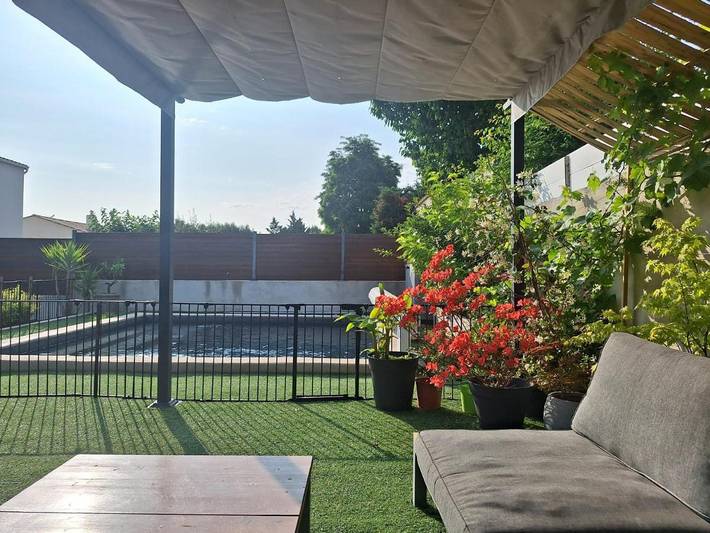 Location de vacances pour 9 personnes, avec jardin ainsi que piscine et vue à Fabrègues - 3