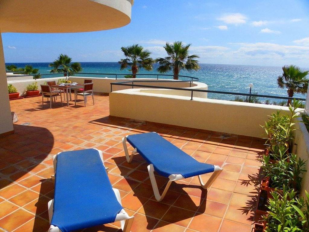 Bermuda Beach 1 in Buenas Noches, Estepona
