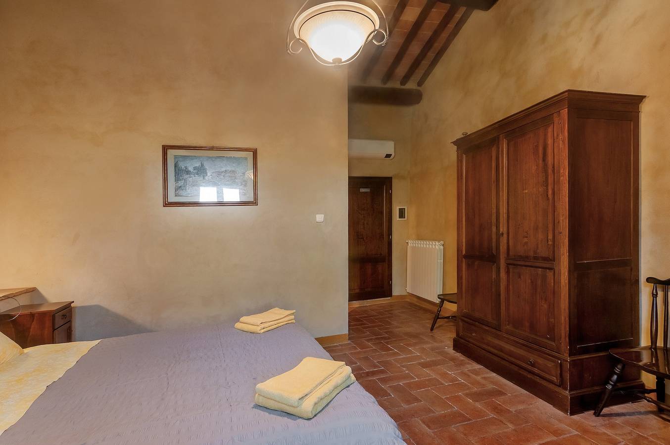 Zimmer Camera Gialla 'Borghetto San Filippo' mit Gemeinschaftspool, Wlan und Klimaanlage in San Filippo A Ponzano, Barberino Tavarnelle