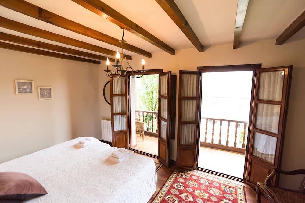 Rural house in the heart of Asturias, Comarca de la Sidra, a step away from everything in Cabranes, Costa Verde (Spain)