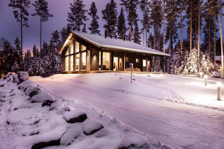 Ferienhaus für 10 Personen, mit Whirlpool und Terrasse sowie Garten und Sauna