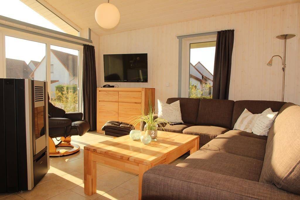 Seeschwalbe 72 - Das skandinavische Familienhaus für 4 mit Sauna und Whirlpool in Rechlin, Müritz