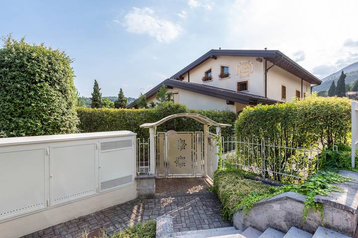 Ferienwohnung für 5 Personen, mit Seeblick und Garten - 1