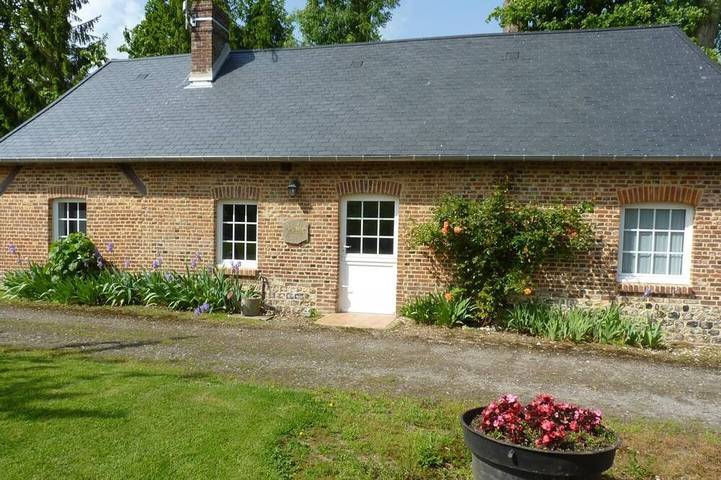 Gîte pour 4 personnes, avec terrasse et jardin dans Ancretieville Saint Victor