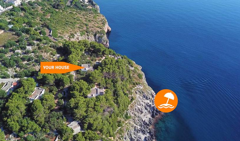 Casa vacanza per 6 persone, con Vista oceano e Terrazza nonché Giardino a Castro Marina