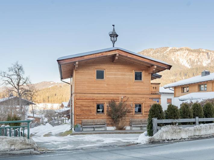 Ferienhaus für 10 Personen, mit Balkon und Terrasse sowie Garten in St Johann in Tirol