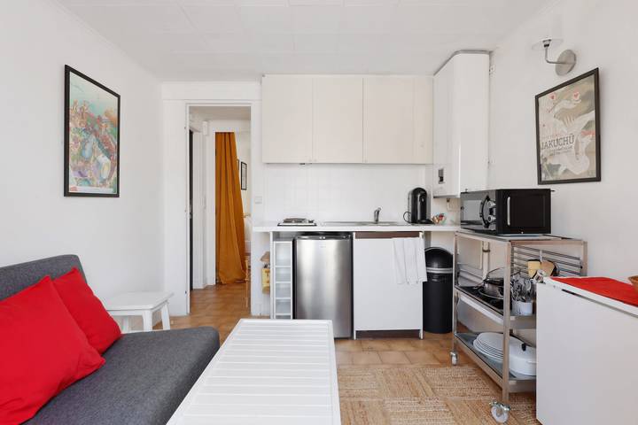 Appartement entier, Bm Appartement avec terasse avec vu sur montmartre in Paris, Île de France