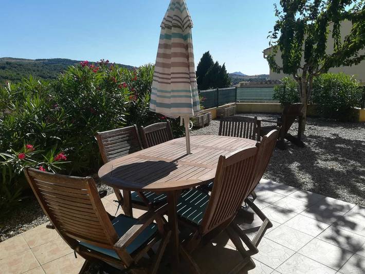 Gîte pour 5 personnes, avec terrasse à Bélesta