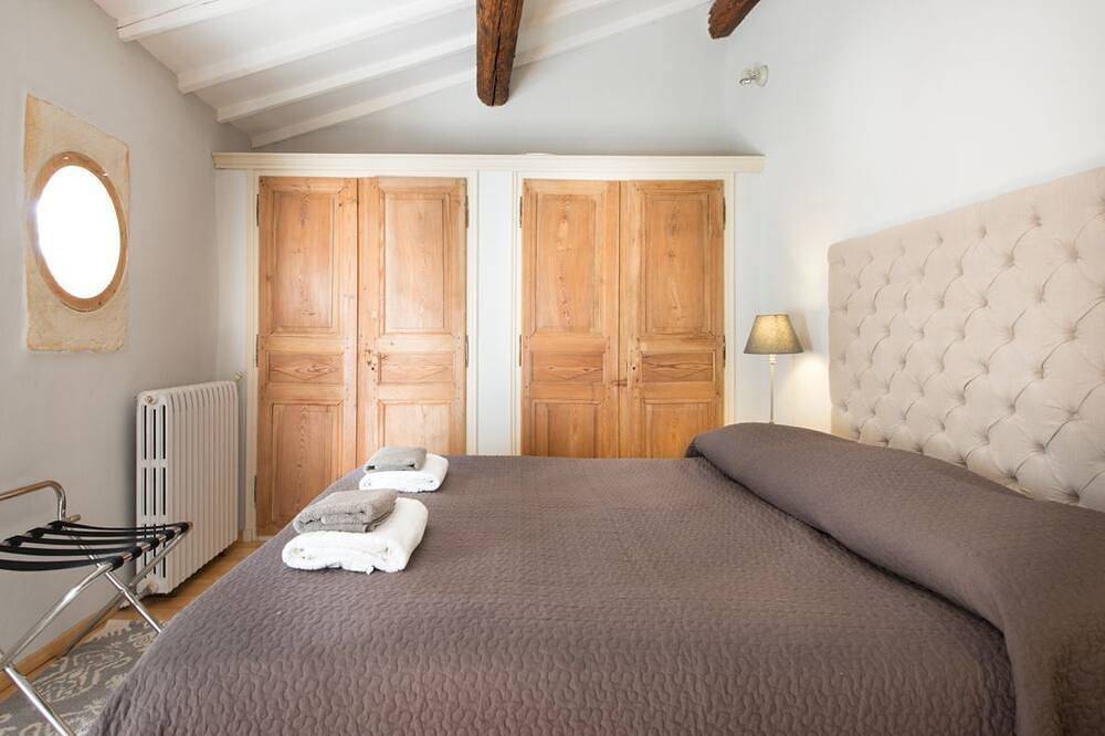 Le Mas En Rose - Fünf Schlafzimmer Villa, Schläft 10 in Barbentane, Arles und Umgebung
