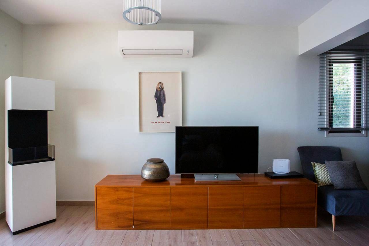 Appartement entier, Penthouse Duplex overlooking the Mediterranean in District de Larnaca