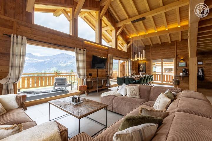 Gîte pour 12 personnes, avec balcon et sauna