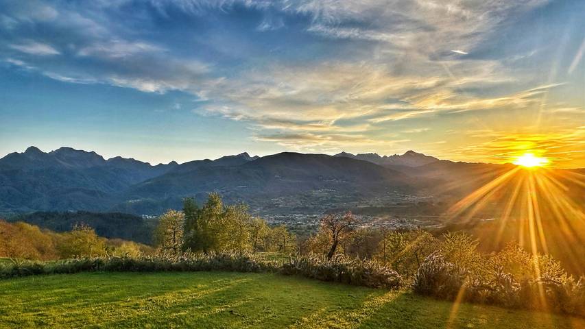 Appartamento intero, Appartamento in pietra con piscina e vista in Pieve Fosciana, Garfagnana