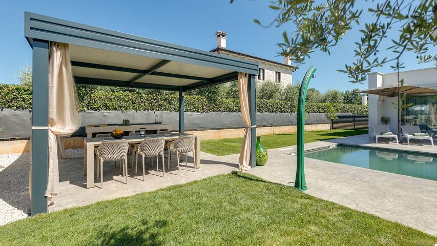 Ferienhaus für 6 Personen, mit Balkon/Terrasse und Garten sowie Pool und Sauna in Nova Vas - 3