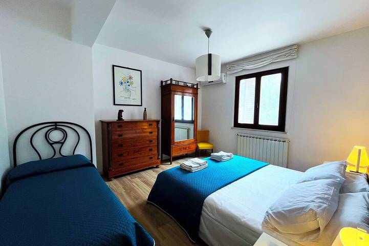 Sea-View Villa with Private Pool between Palermo & Cefalù in Torre Colonna-Sperone, Altavilla Milicia