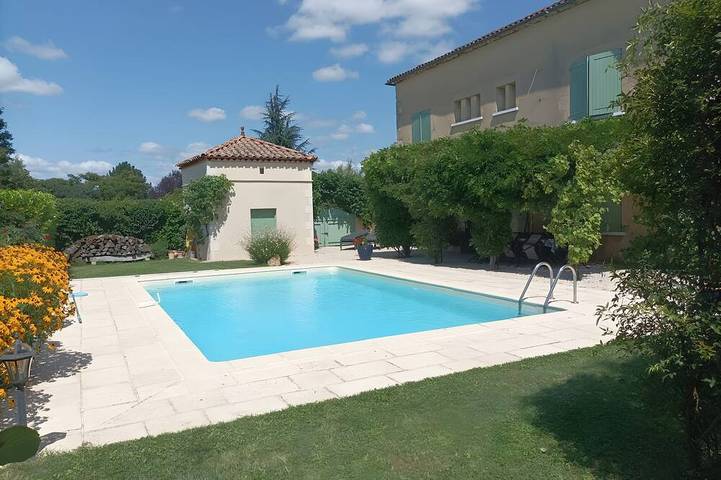 Location de vacances pour 10 personnes, avec Terrasse et Jardin à Lagardelle