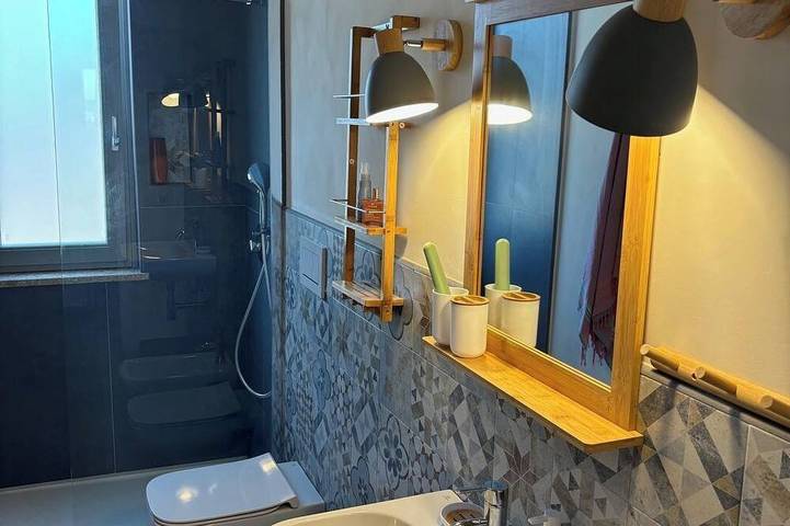 Ganze Wohnung, Queen-Zimmer mit Meerblick in Favignana Stadt, Favignana