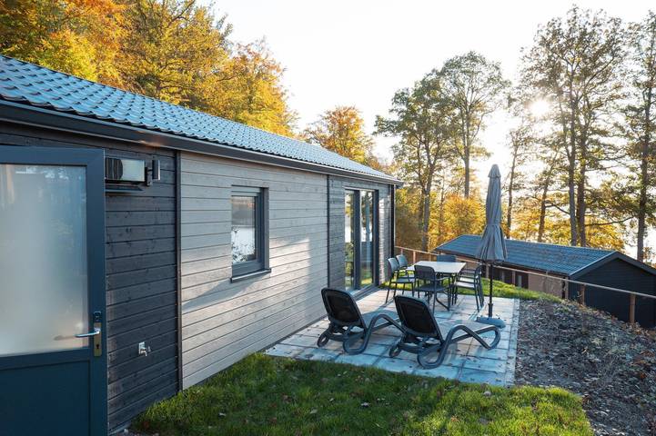 Chalet für 8 Personen, mit Balkon/Terrasse und Terrasse sowie Garten in Nordrhein-Westfalen