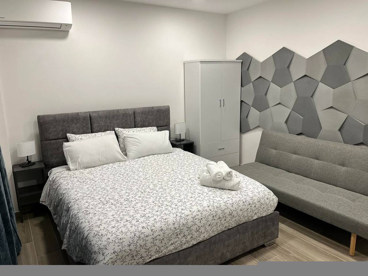 Geheel appartement, Academy’s Blue Apartment by Athens Urban Retreat in Centraal deel van Athene, Athene