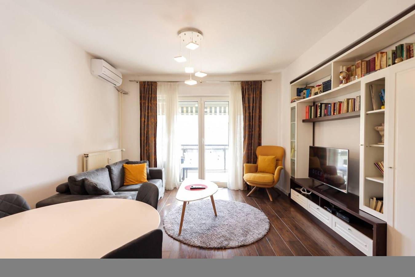 Ganze Wohnung, Kvr Modern 2-Bedroom City Center Apartment in Pristina, Kosovo