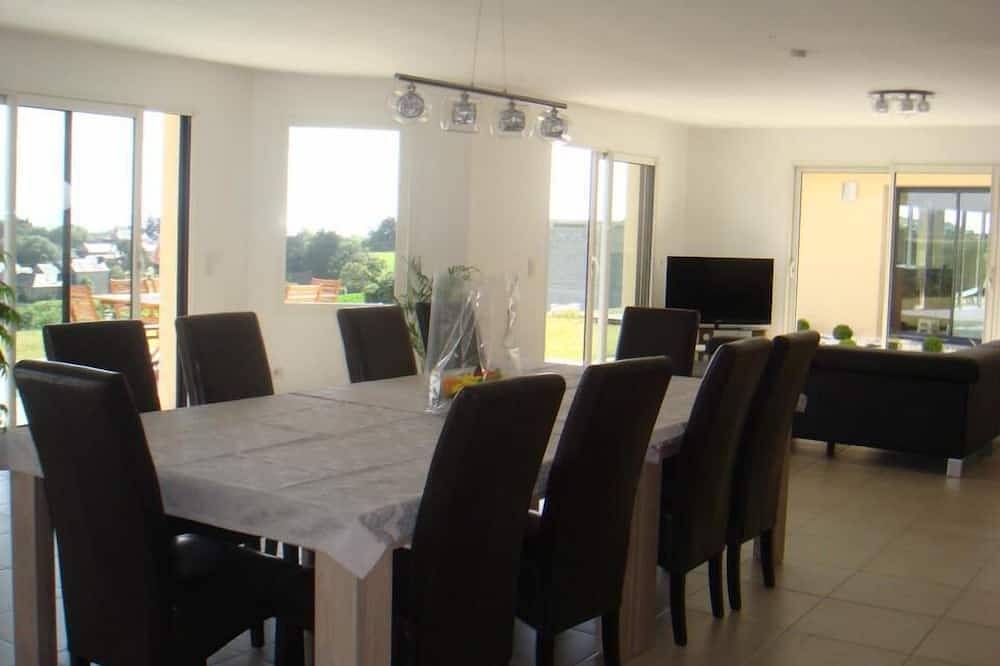 Villa con piscina a la entrada de la península de Crozon. in Argol, Iroise