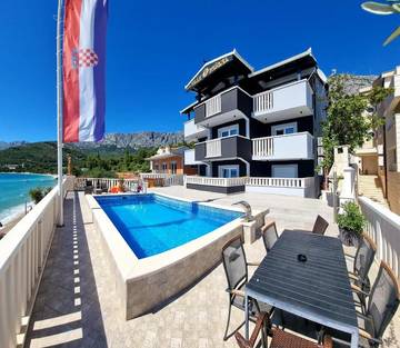Maison d’hôte pour 3 personnes, avec terrasse et vue, animaux acceptés à Podaca