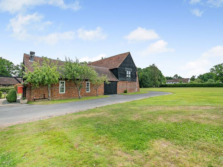 Cottage for 8 people, with garden in Surrey