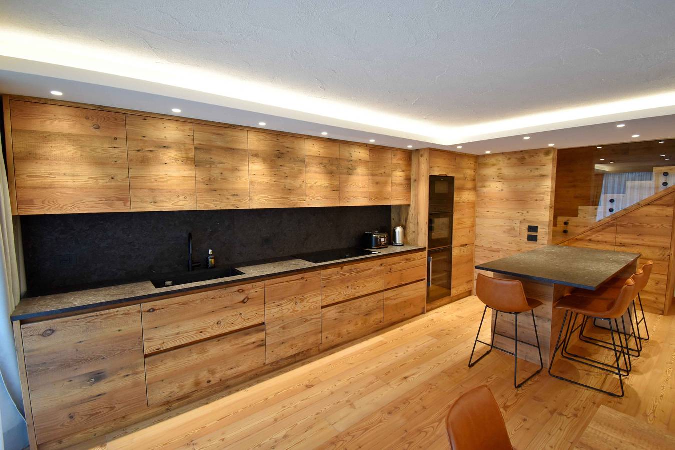 Ganze Wohnung, Ferienwohnung für 12 Personen mit Balkon in St. Maria im Pein, Adamello-Presanella-Alpen