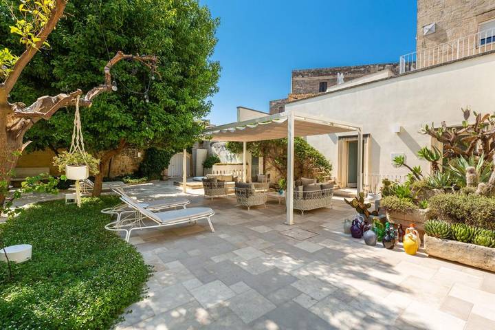 Villa per 24 persone, con giardino, con animali domestici a Lecce