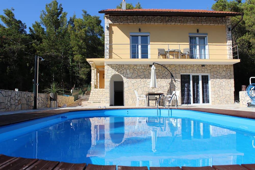Casa vacanza a Zara a partire da 298€ a notte