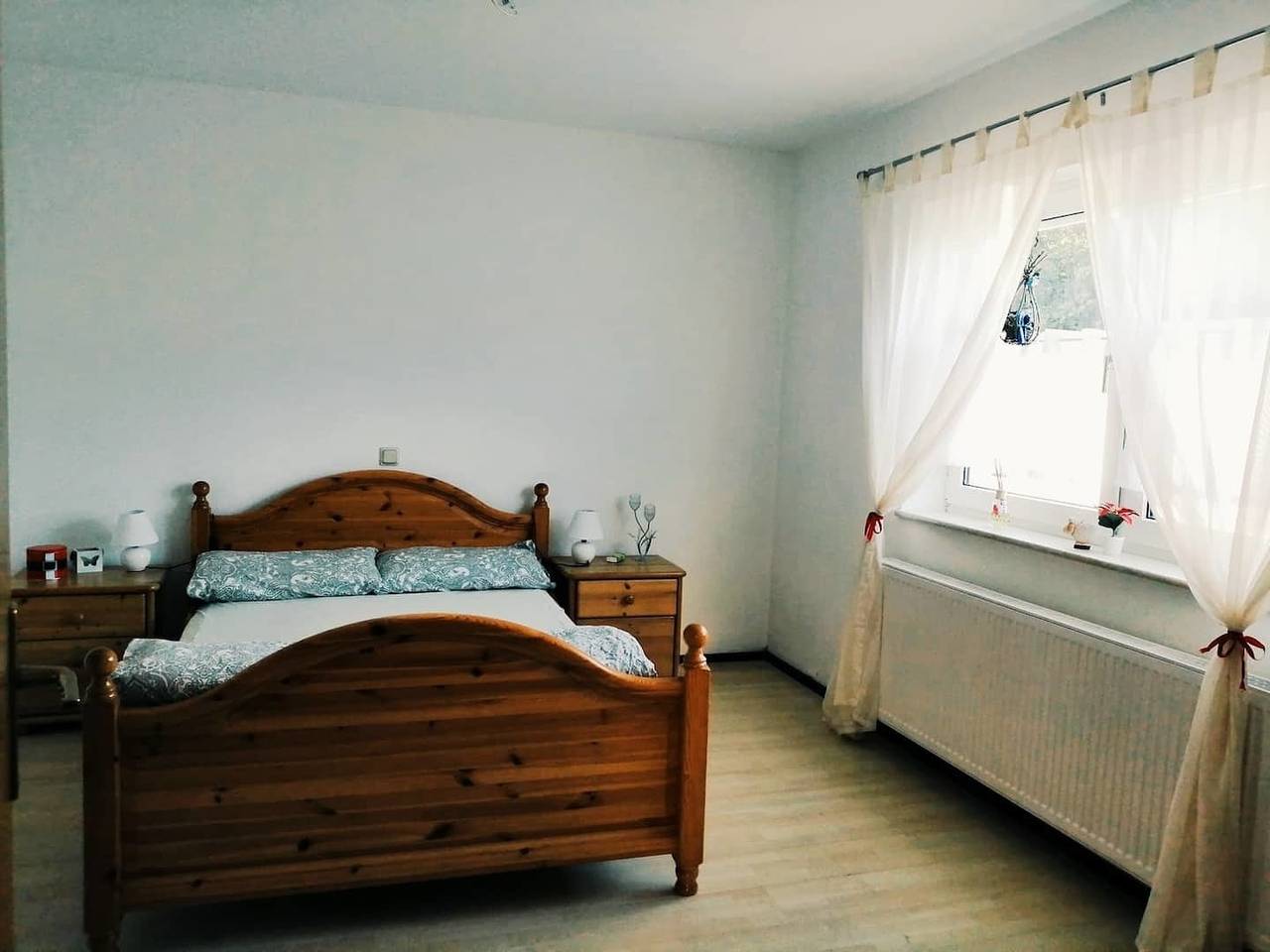 Ganze Ferienwohnung, 76 qm Whg im Eg Haus-Wohlfühloase vor der Haustür in Gladenbach, Naturpark Lahn-Dill-Bergland