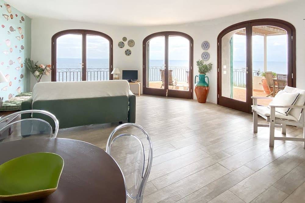 Villa an der Küste bietet einen unvergleichlichen Meerblick und viel Ruhe in San Felice Circeo, Pontinische Ebene
