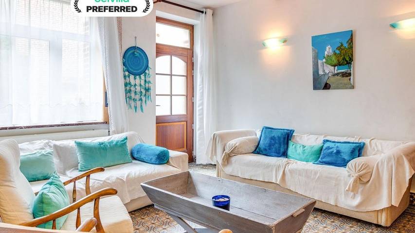 Location de vacances pour 8 personnes, avec jardin à Viroinval