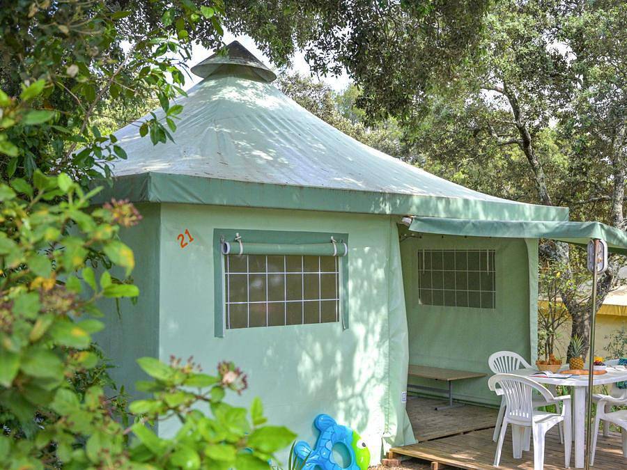 Flower Camping Le Fondespierre - Bungalow toilé 4 personnes - Standard sans sanitaires in Castries, Côte méditerranéenne (France)