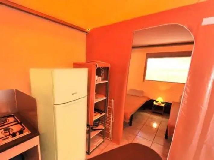 Tente pour 4 personnes, animaux acceptés dans Occitanie - 4