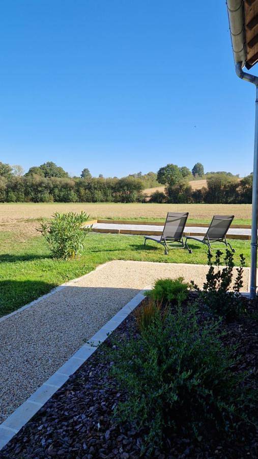 Location de vacances pour 4 personnes, avec jardin ainsi que terrasse et vue à La Baconnière - 3