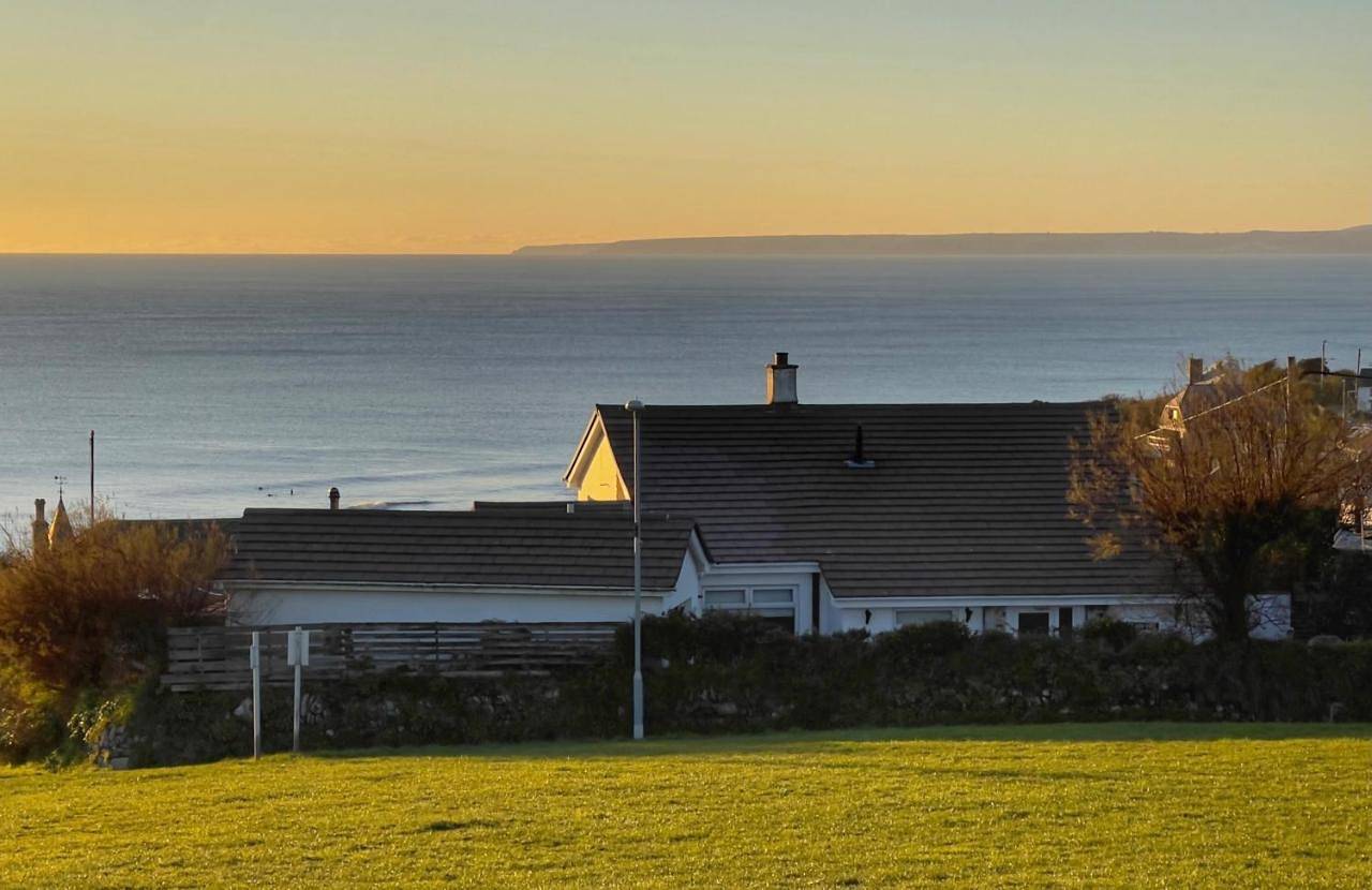 Sunset Beach House Porthleven in Porthleven, Cornwall