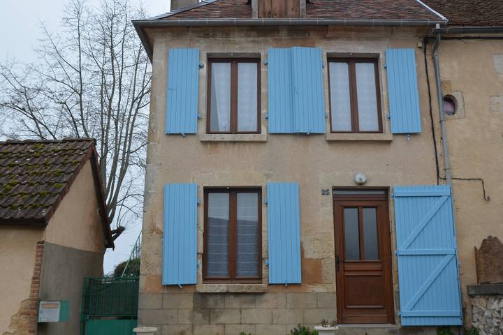 Location de vacances pour 4 personnes, avec terrasse à Saint-Amand-en-Puisaye