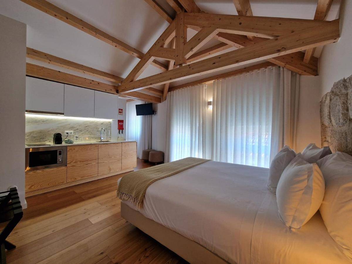 Penthouse Apartment in Miragaia (Porto), Oporto